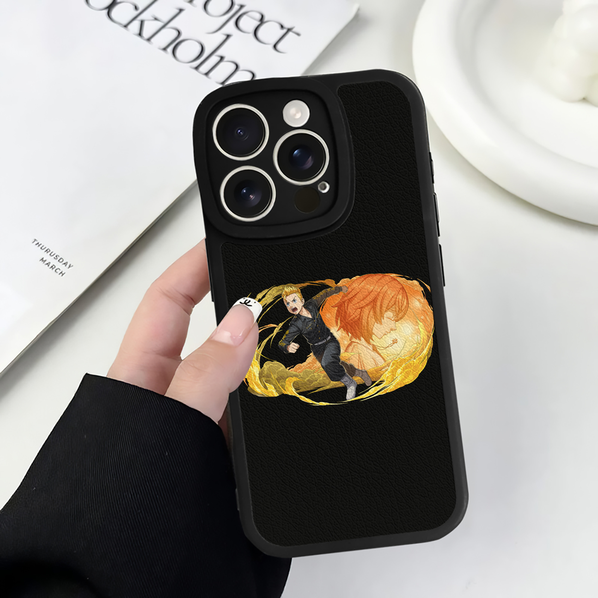 （画像用） 東京リベンジャーズ Tokyo Revengers 【iPhone 16シリーズ対応】シリコンスマホケース（レザー調） 材質：シリコン